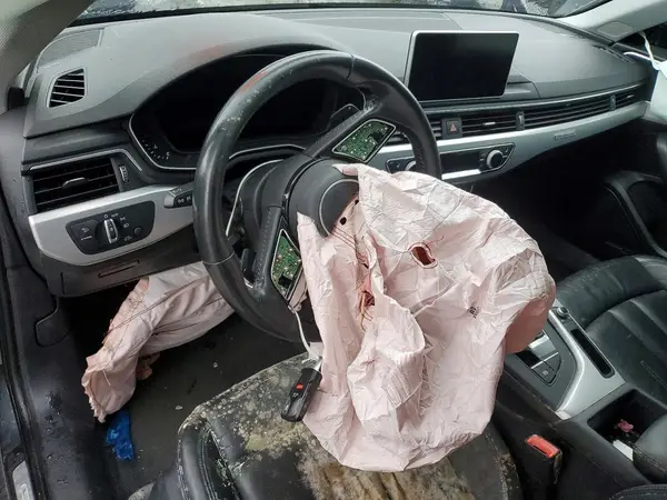 WAUENAF48JN007822 2018 AUDI A4 - Image 8