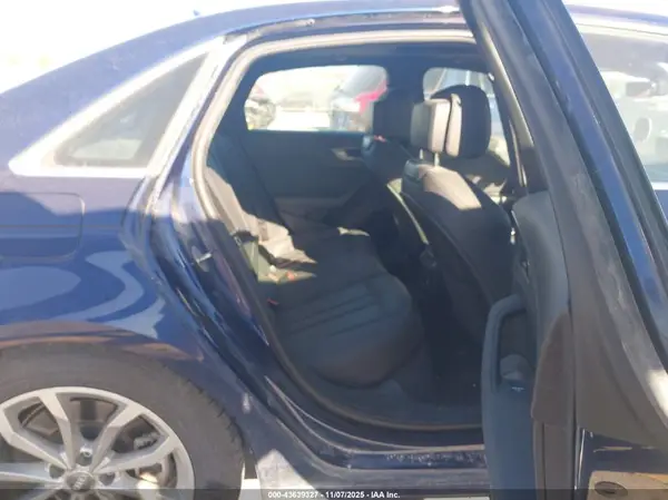 WAUENAF48KN018367 2019 AUDI A4 - Image 8