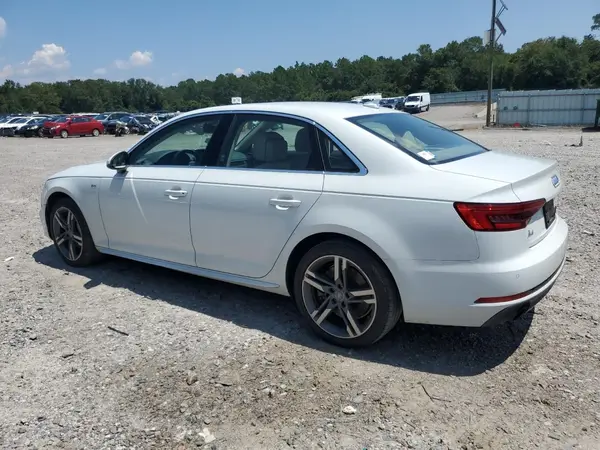 WAUENAF49HN049698 2017 AUDI A4 - Image 2