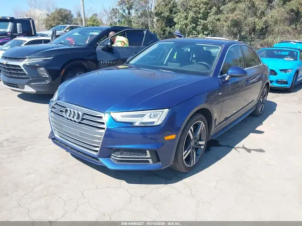 WAUENAF49JA030243 2018 AUDI A4 - Image 2