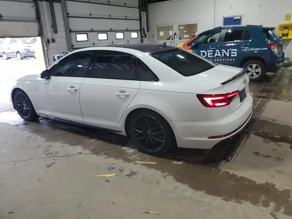 WAUENAF49JA044630 2018 AUDI A4 - Image 2