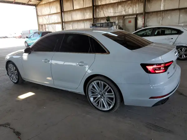 WAUENAF49JA063646 2018 AUDI A4 - Image 2