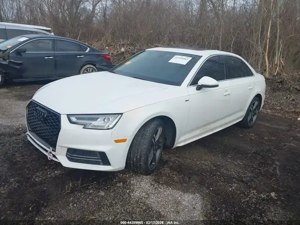 WAUENAF49JA077059 2018 AUDI A4 - Image 2