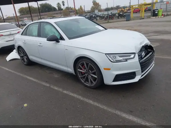 WAUENAF49JN001768 2018 AUDI A4 - Image 1