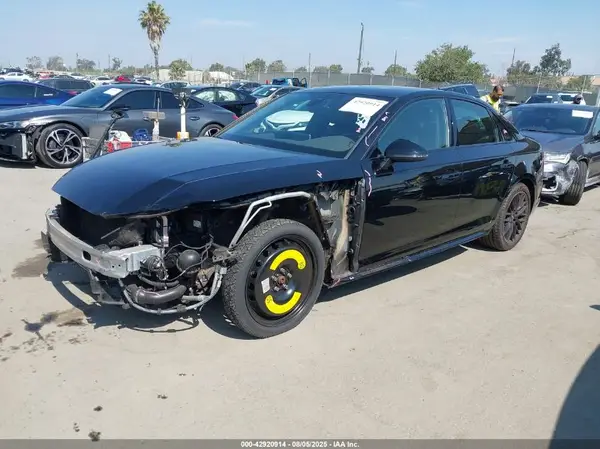 WAUENAF49KA005585 2019 AUDI A4 - Image 2