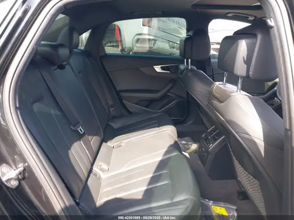 WAUENAF49KN013582 2019 AUDI A4 - Image 8