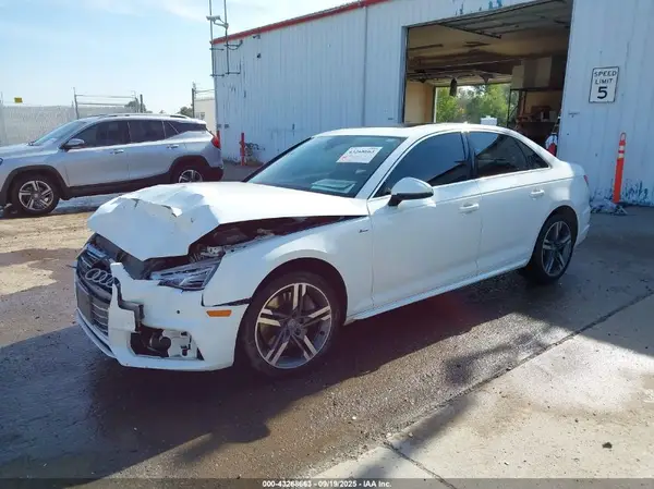 WAUENAF4XHN001742 2017 AUDI A4 - Image 2