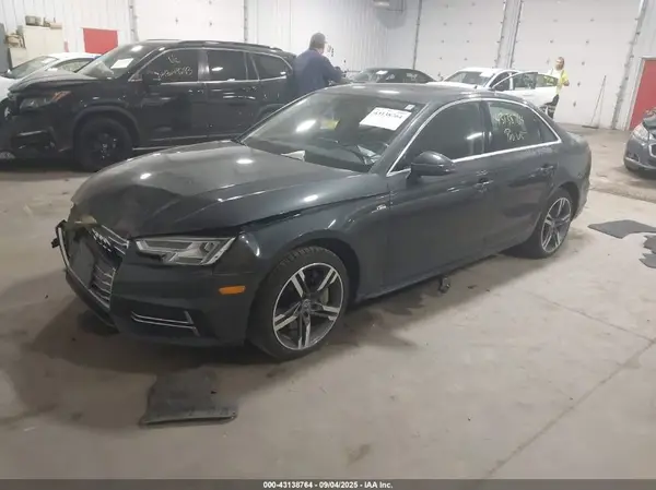 WAUENAF4XHN005659 2017 AUDI A4 - Image 2