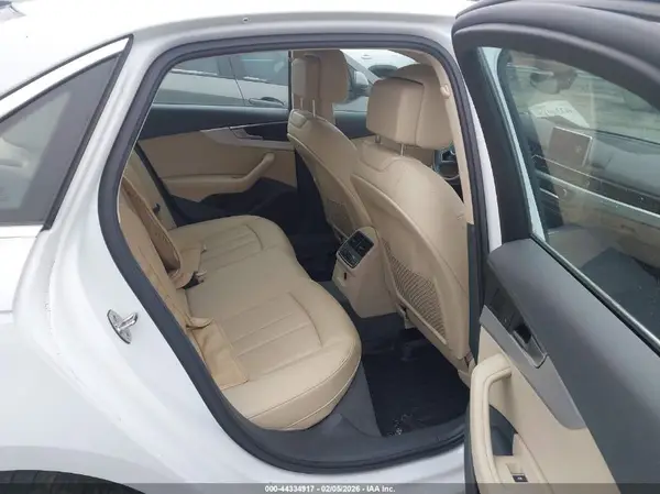 WAUENAF4XHN011946 2017 AUDI A4 - Image 8
