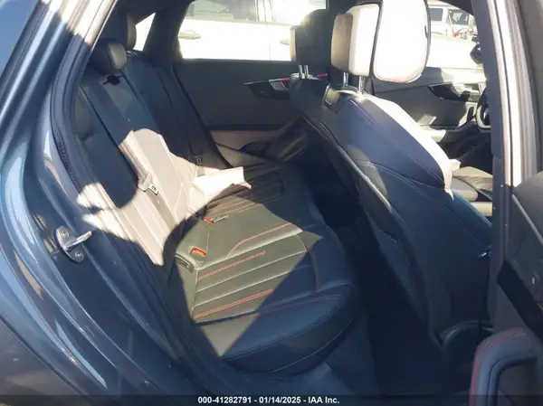 WAUENAF4XJA029442 2018 AUDI A4 - Image 8