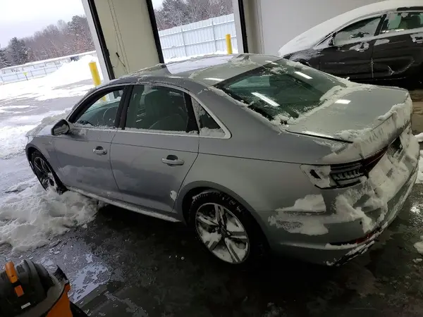 WAUENAF4XJA037525 2018 AUDI A4 - Image 2