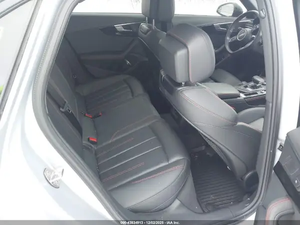 WAUENAF4XJA055460 2018 AUDI A4 - Image 8
