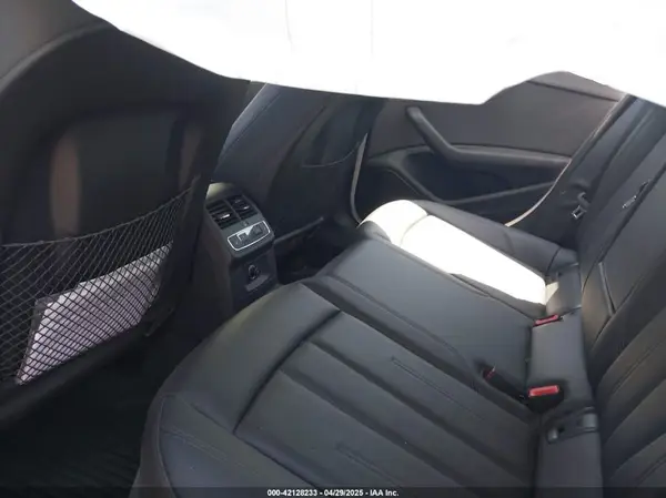WAUENAF4XJA062635 2018 AUDI A4 - Image 8