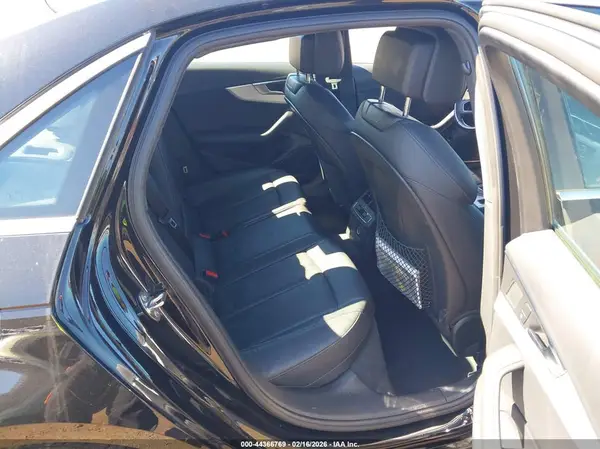 WAUENAF4XJA067155 2018 AUDI A4 - Image 8