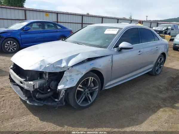 WAUENAF4XJA164601 2018 AUDI A4 - Image 2