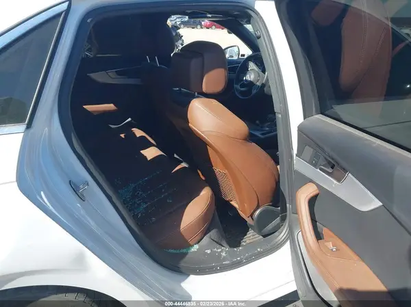WAUENAF4XKA015610 2019 AUDI A4 - Image 8