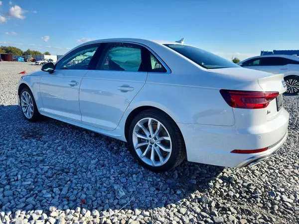 WAUENAF4XKA025599 2019 AUDI A4 - Image 2