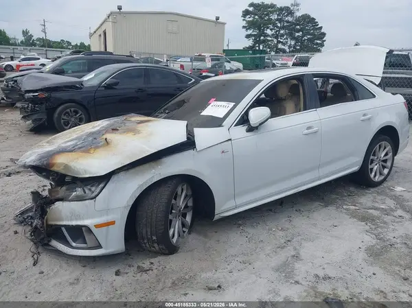 WAUENAF4XKA066427 2019 AUDI A4 - Image 2