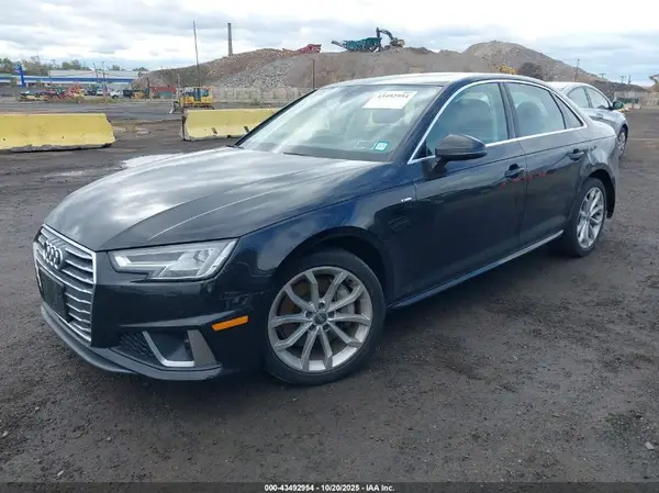 WAUENAF4XKN015311 2019 AUDI A4 - Image 2