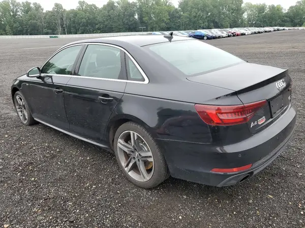 WAUENBF48JA076815 2018 AUDI A4 - Image 2