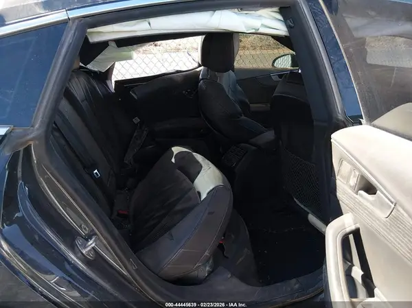 WAUENCF50JA015022 2018 AUDI A5 - Image 8