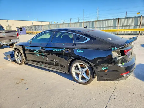 WAUENCF50KA028693 2019 AUDI A5 - Image 2