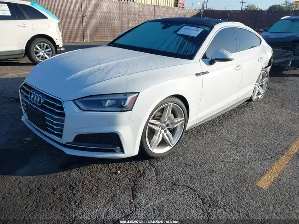 WAUENCF50KA067798 2019 AUDI A5 - Image 2