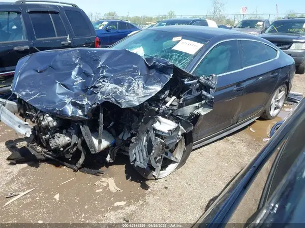 WAUENCF51JA038566 2018 AUDI A5 - Image 2