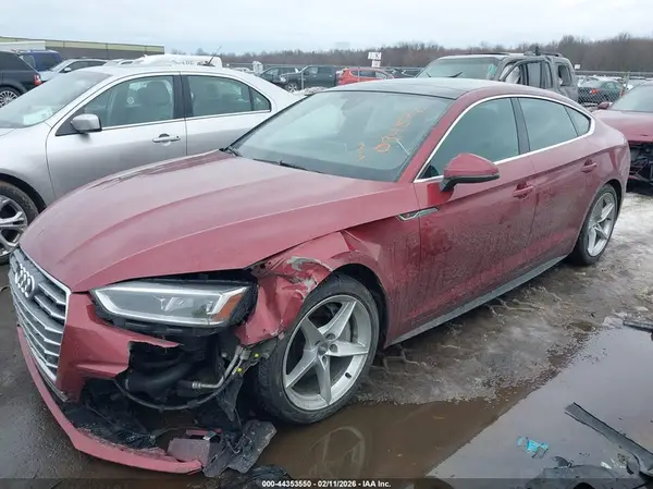 WAUENCF51JA094572 2018 AUDI A5 - Image 2