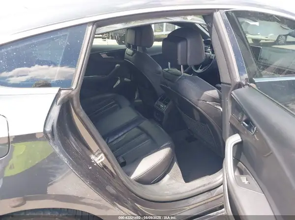 WAUENCF51KA008467 2019 AUDI A5 - Image 8