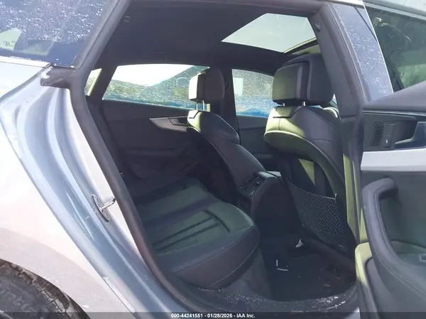 WAUENCF51KA010056 2019 AUDI A5 - Image 8