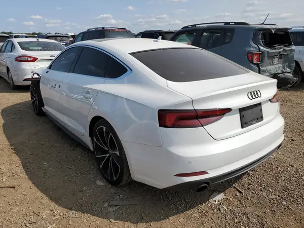 WAUENCF51KA010428 2019 AUDI A5 - Image 2