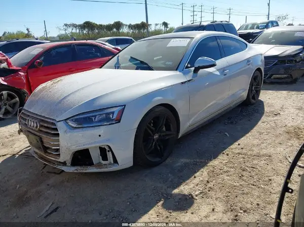 WAUENCF51KA025303 2019 AUDI A5 - Image 2