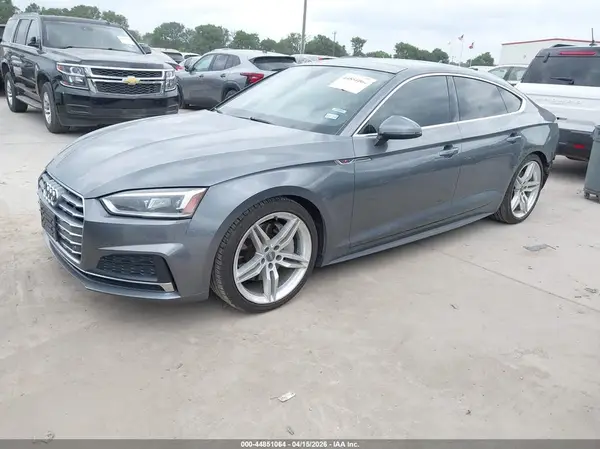 WAUENCF51KA078079 2019 AUDI A5 - Image 2