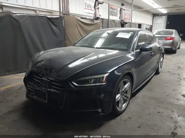 WAUENCF52JA084939 2018 AUDI A5 - Image 2