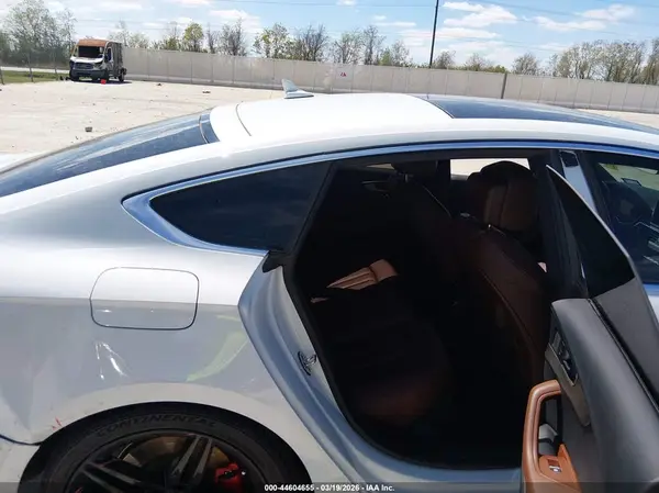 WAUENCF52JA110763 2018 AUDI A5 - Image 8