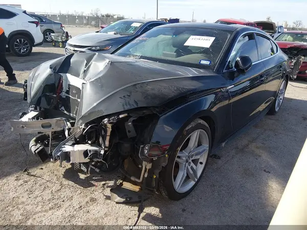 WAUENCF52KA009529 2019 AUDI A5 - Image 2