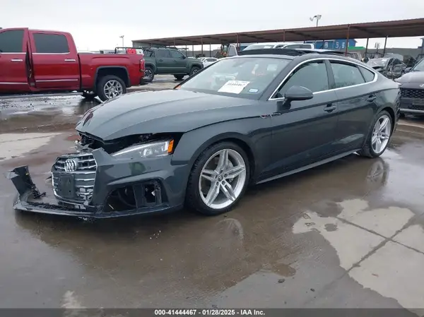 WAUENCF52KA057886 2019 AUDI A5 - Image 2