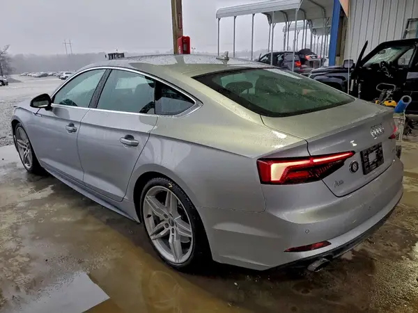 WAUENCF52KA069133 2019 AUDI A5 - Image 2