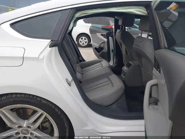 WAUENCF53KA059503 2019 AUDI A5 - Image 8