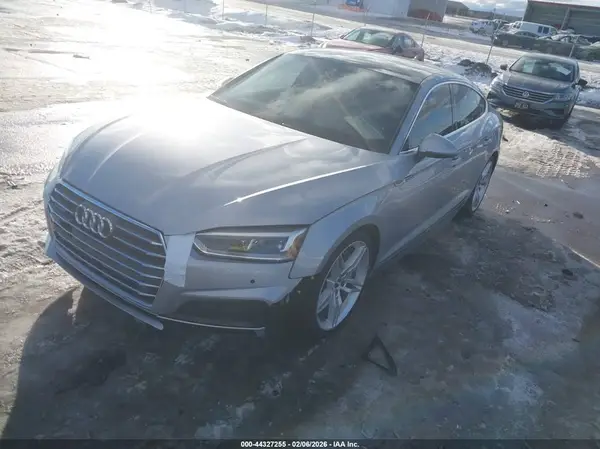 WAUENCF54JA019977 2018 AUDI A5 - Image 2