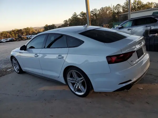 WAUENCF54KA077055 2019 AUDI A5 - Image 2