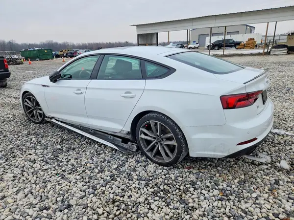 WAUENCF54KA093823 2019 AUDI A5 - Image 2