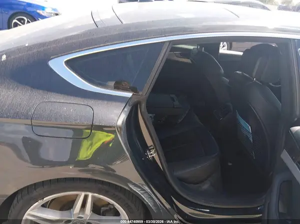 WAUENCF55KA008472 2019 AUDI A5 - Image 8