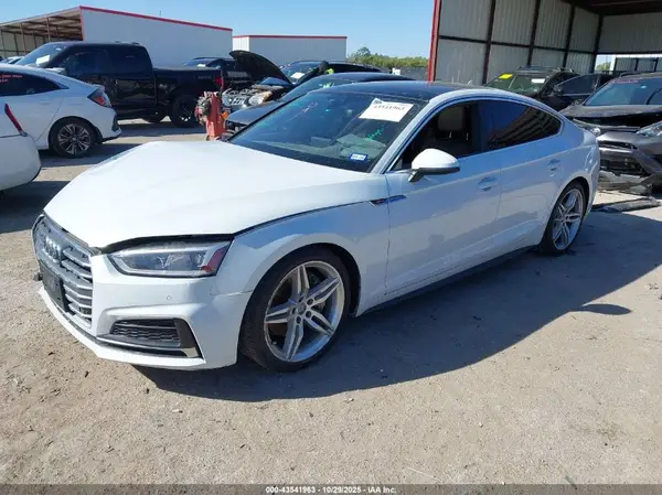 WAUENCF55KA008665 2019 AUDI A5 - Image 2