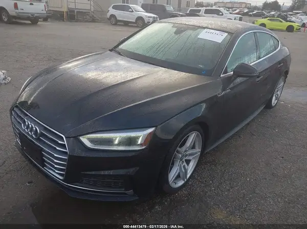 WAUENCF55KA013882 2019 AUDI A5 - Image 2