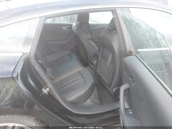 WAUENCF55KA013882 2019 AUDI A5 - Image 8