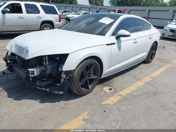 WAUENCF56JA015171 2018 AUDI A5 - Image 2
