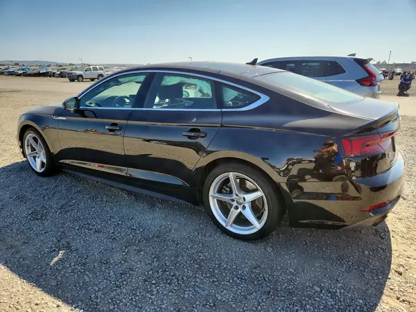 WAUENCF56JA015820 2018 AUDI A5 - Image 2