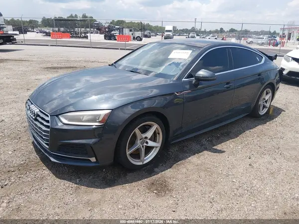 WAUENCF56JA019656 2018 AUDI A5 - Image 2